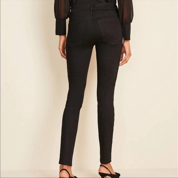 🆕Ann Taylor Black Beaded Side Stripe Skinny Jeans. Size 2. - Picture 3 of 5